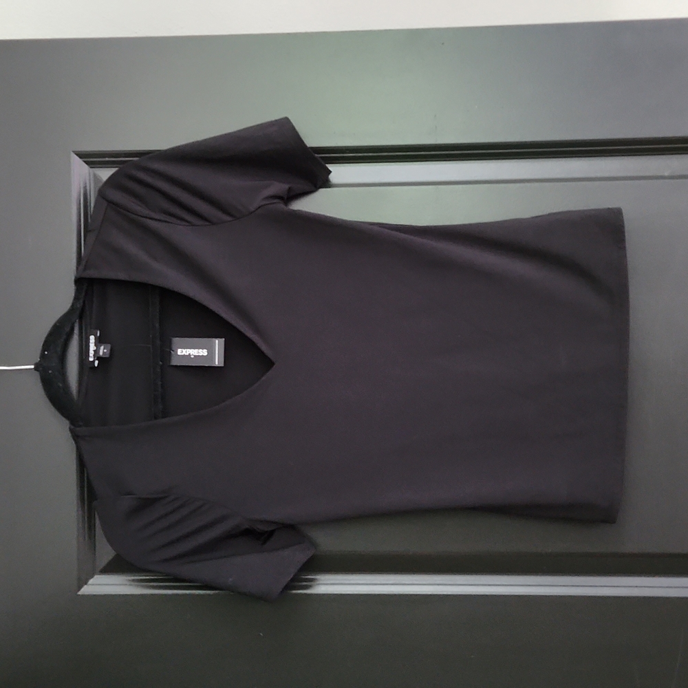 Express Body Contour Top